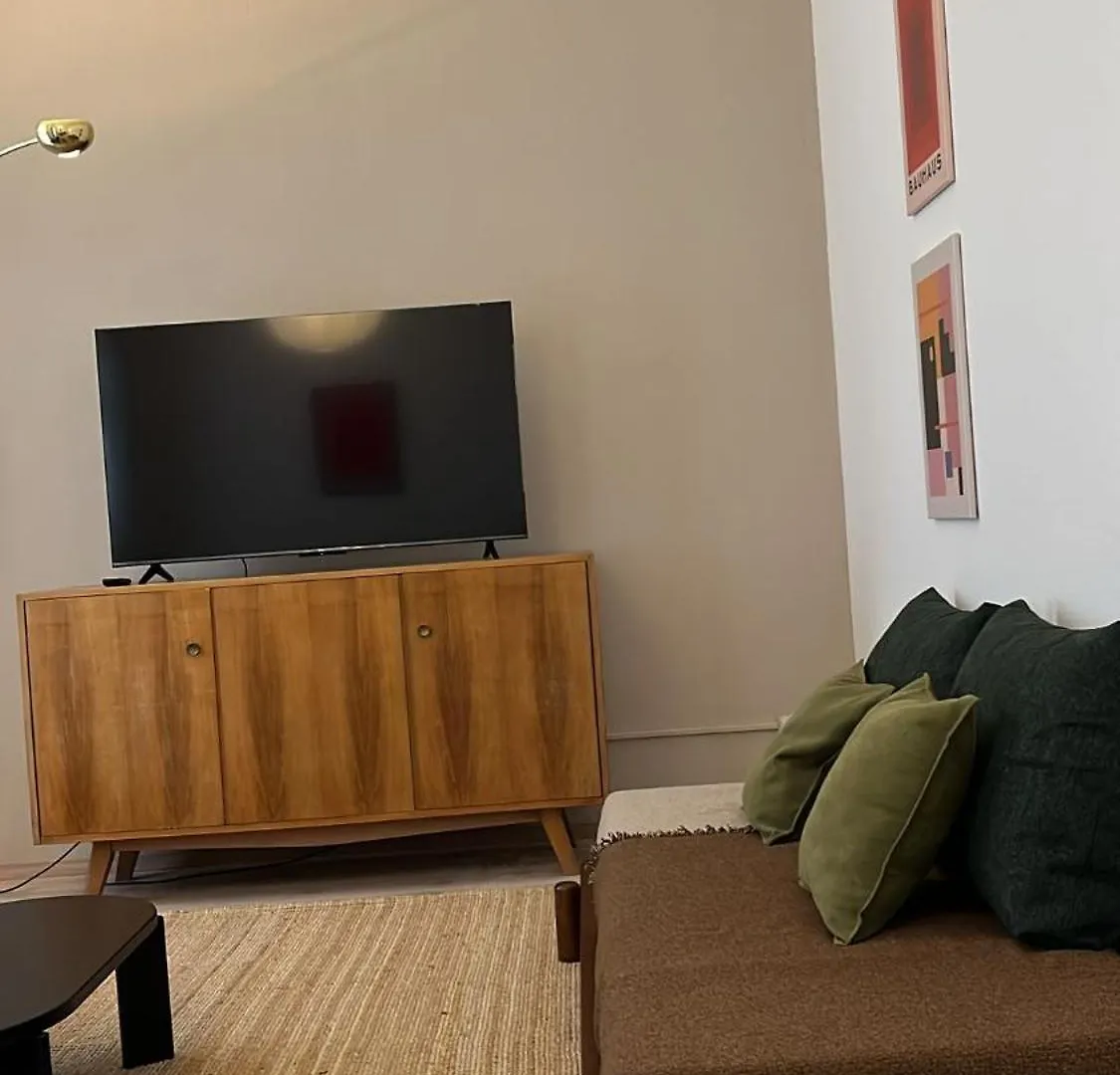 Amazing 1Br & Lr Apt, Great For Long Term Next To Rennweg Wien 0*,  Österreich